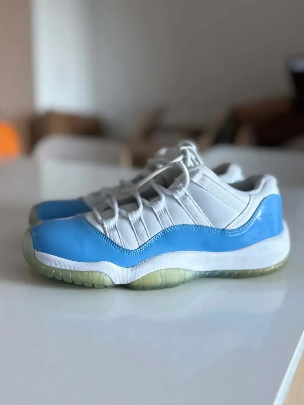 Jordan 11 Retro Low University Blue (2017) Size 6Y